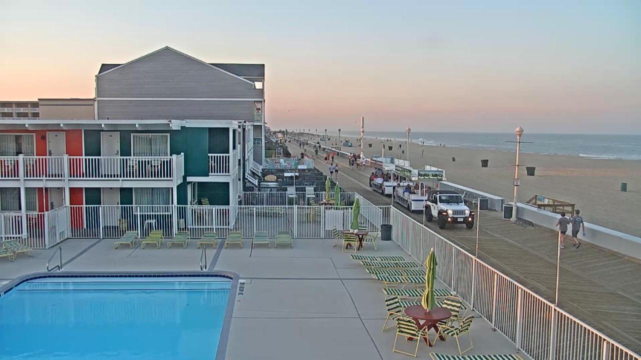 Fish Tales Boardwalk Inn & Ocean Mecca Motel Ocean City Exteriör bild