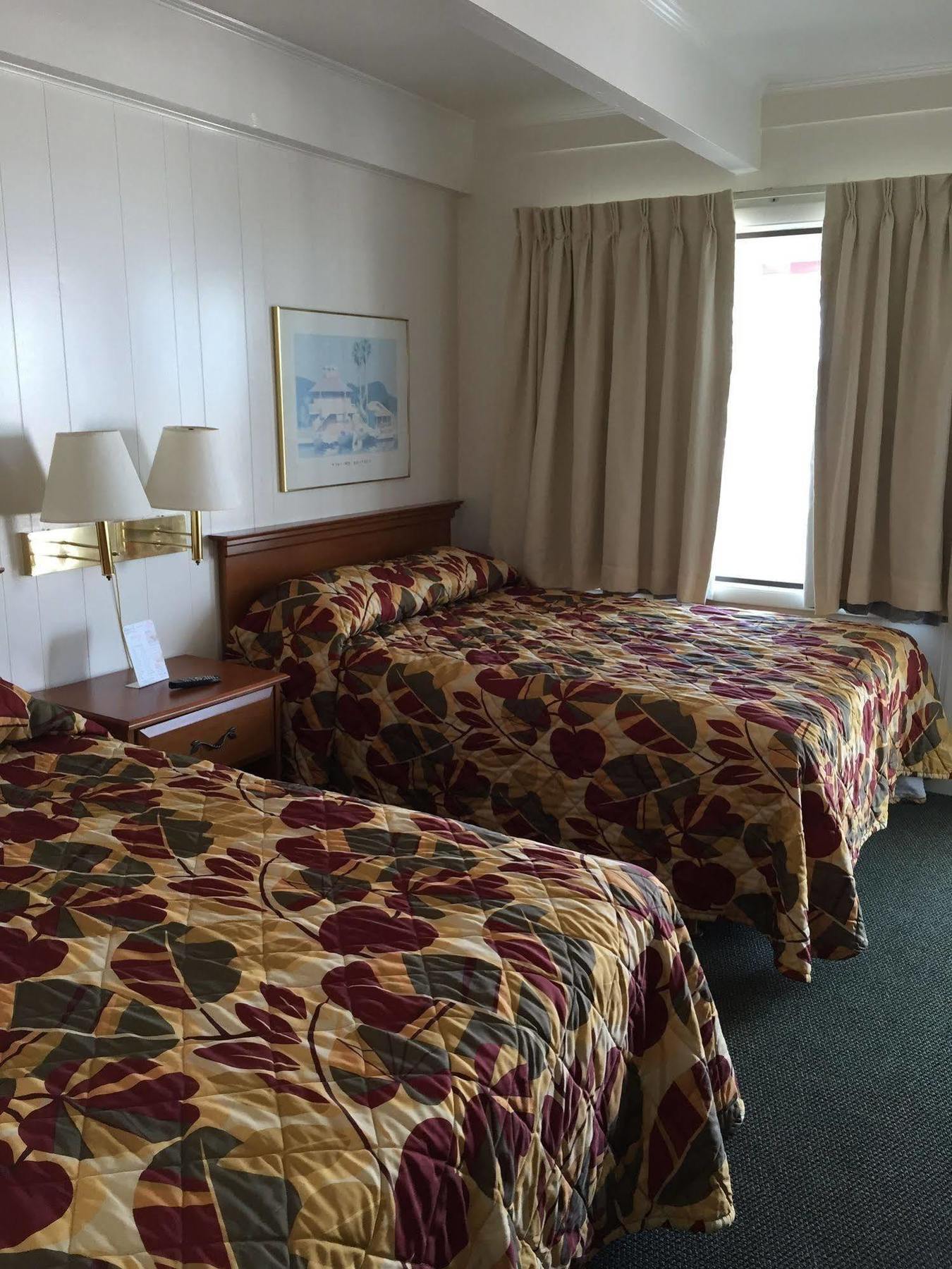 Fish Tales Boardwalk Inn & Ocean Mecca Motel Ocean City Exteriör bild