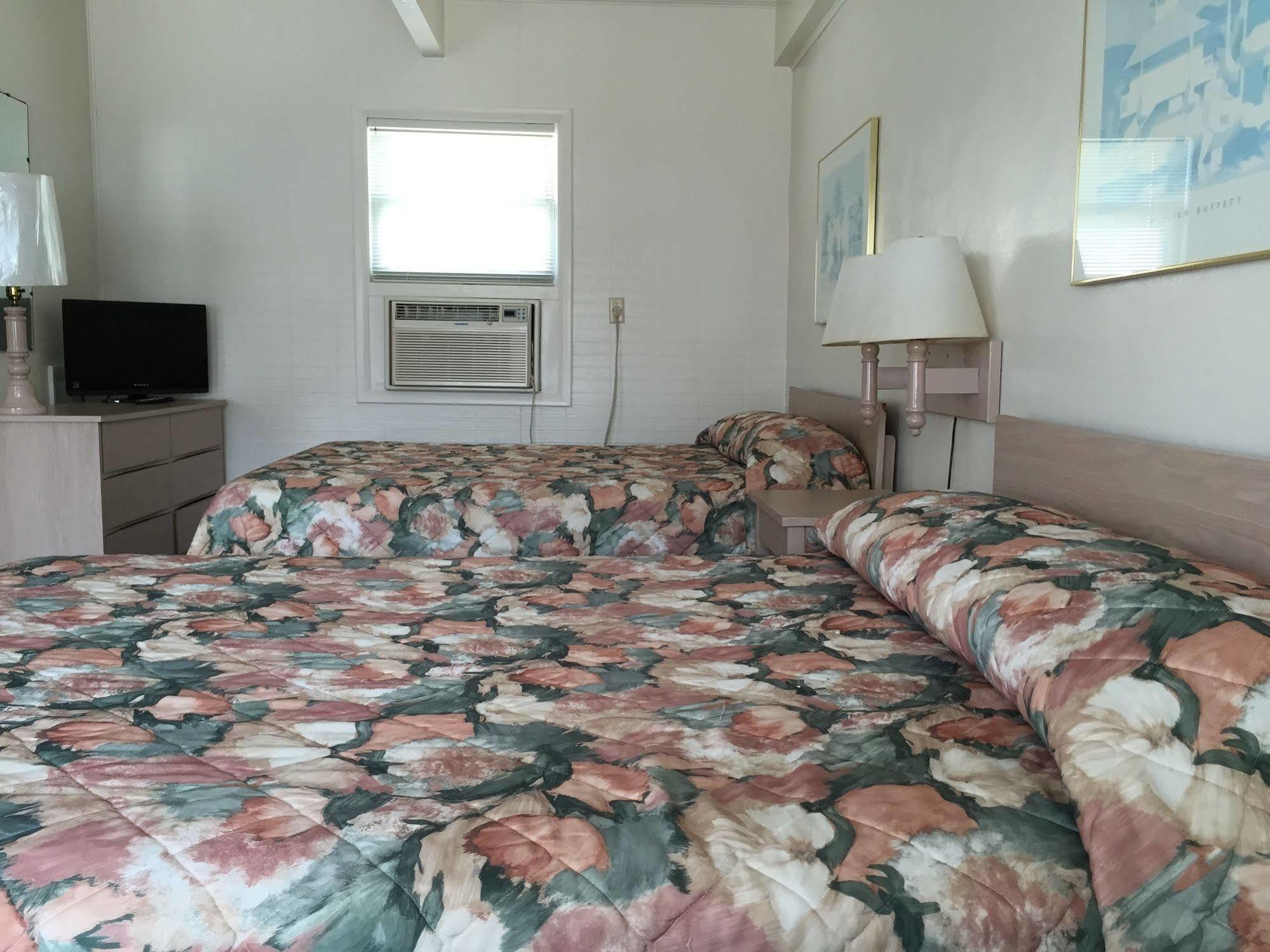 Fish Tales Boardwalk Inn & Ocean Mecca Motel Ocean City Exteriör bild